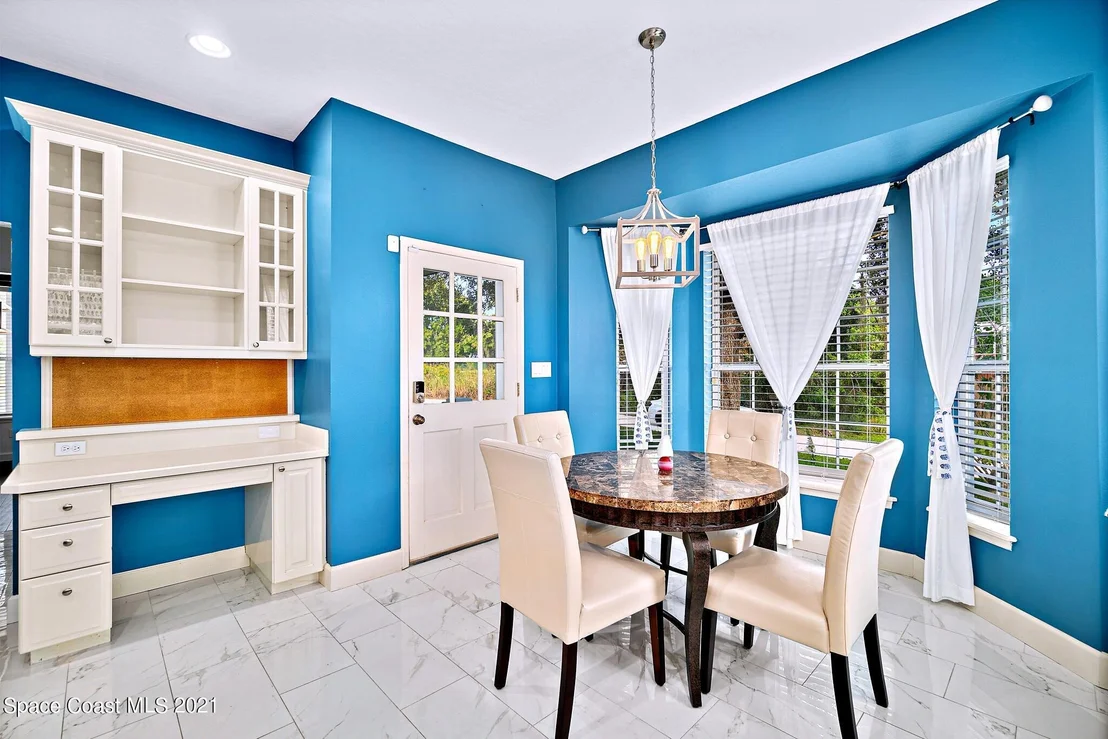Photo of 3575 James Road