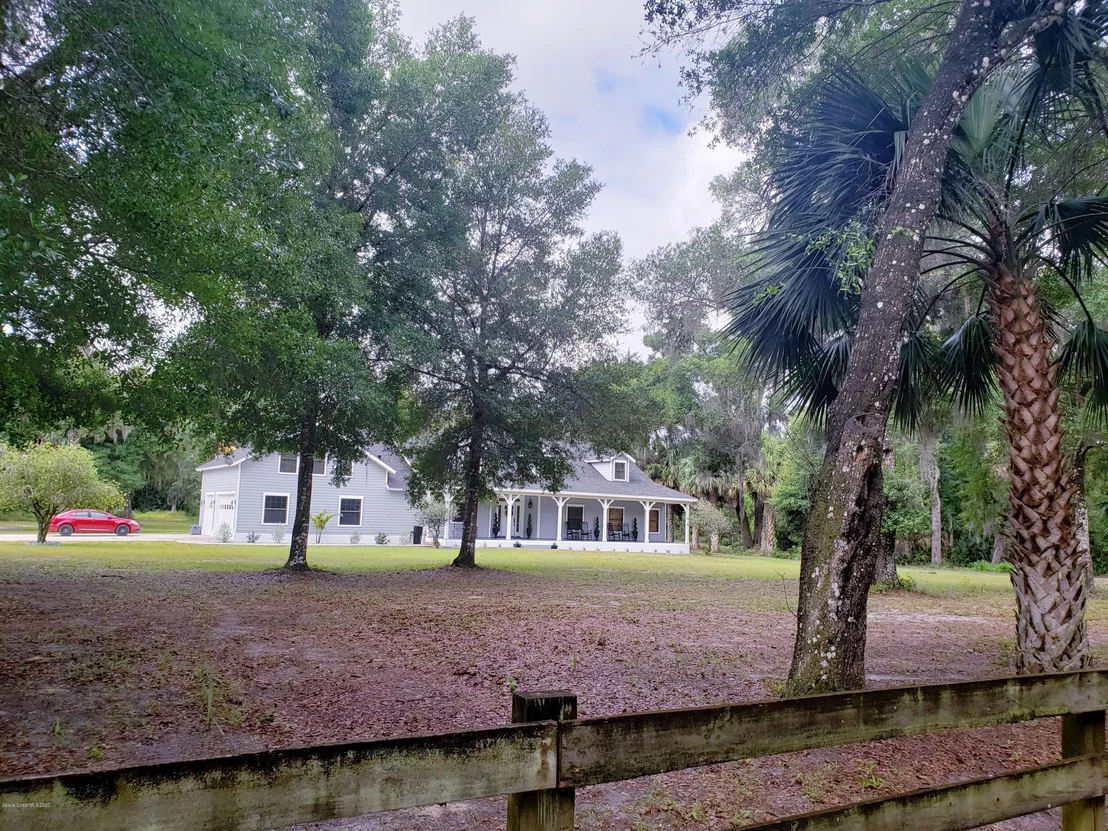Photo of 555 Hale Road