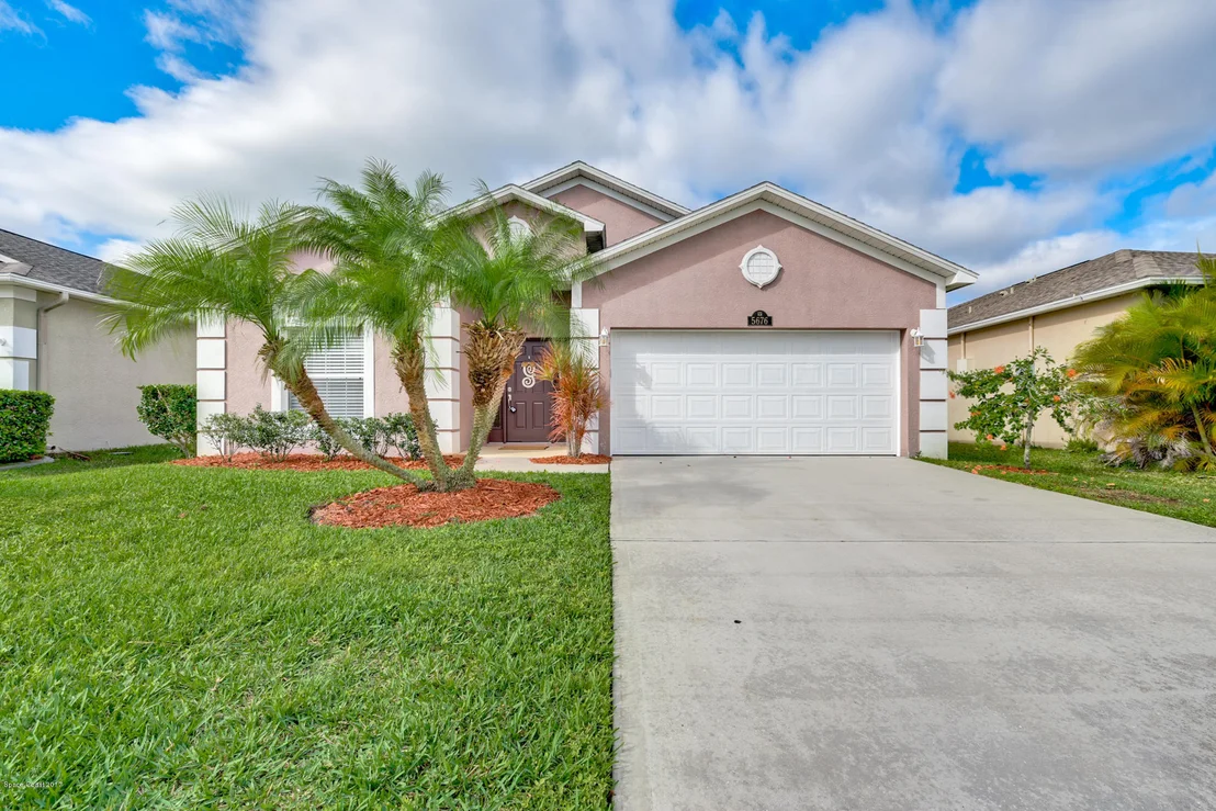 Photo of 5676 Indigo Crossing Drive
