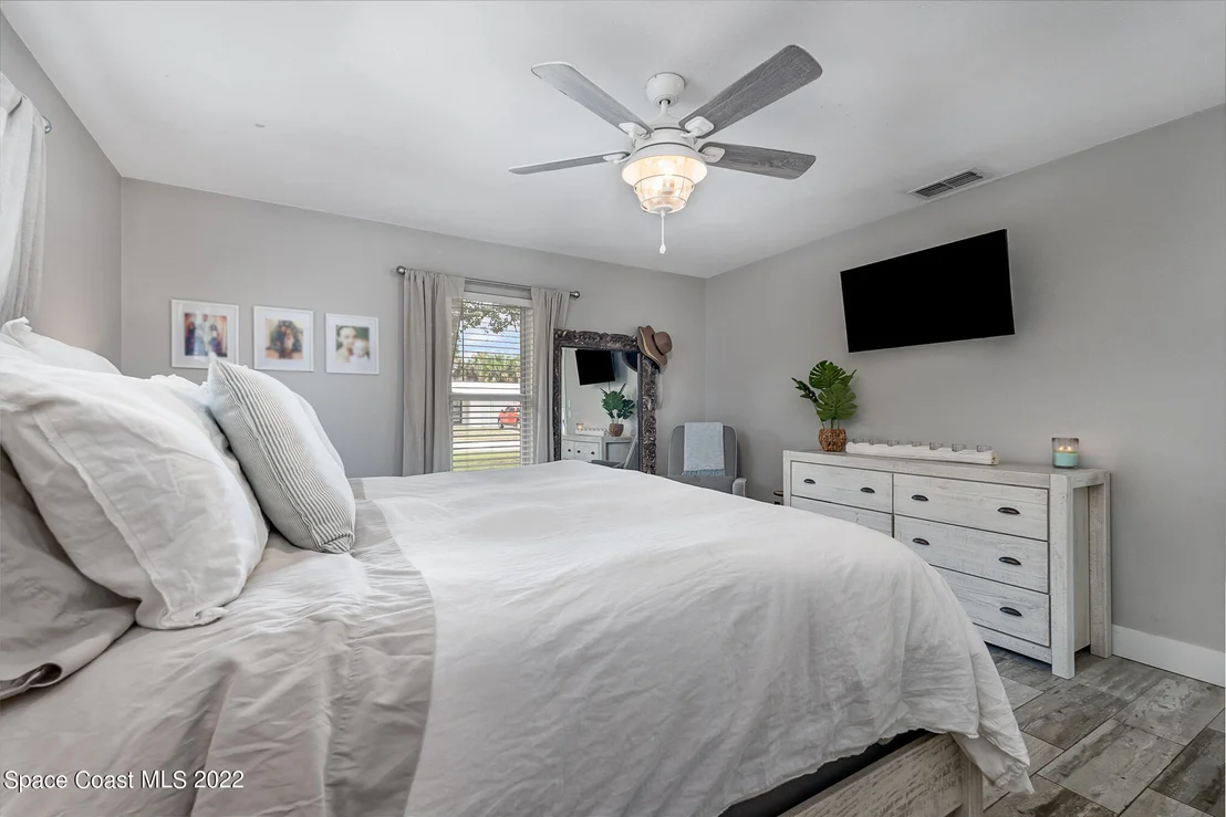 Photo of 214 7th Avenue