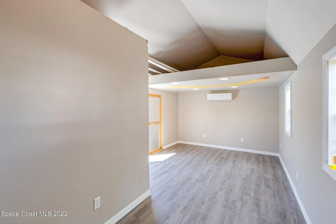 Photo of 1075 Lindholm Place