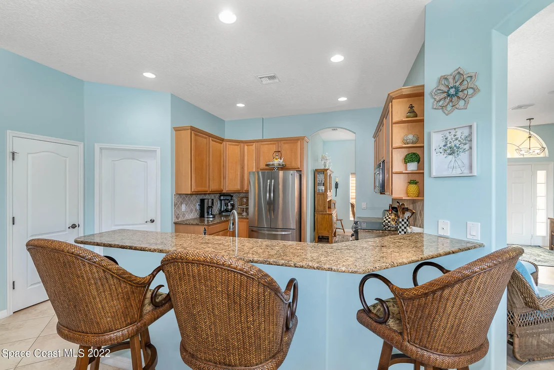 Photo of 1836 Windbrook Drive SE