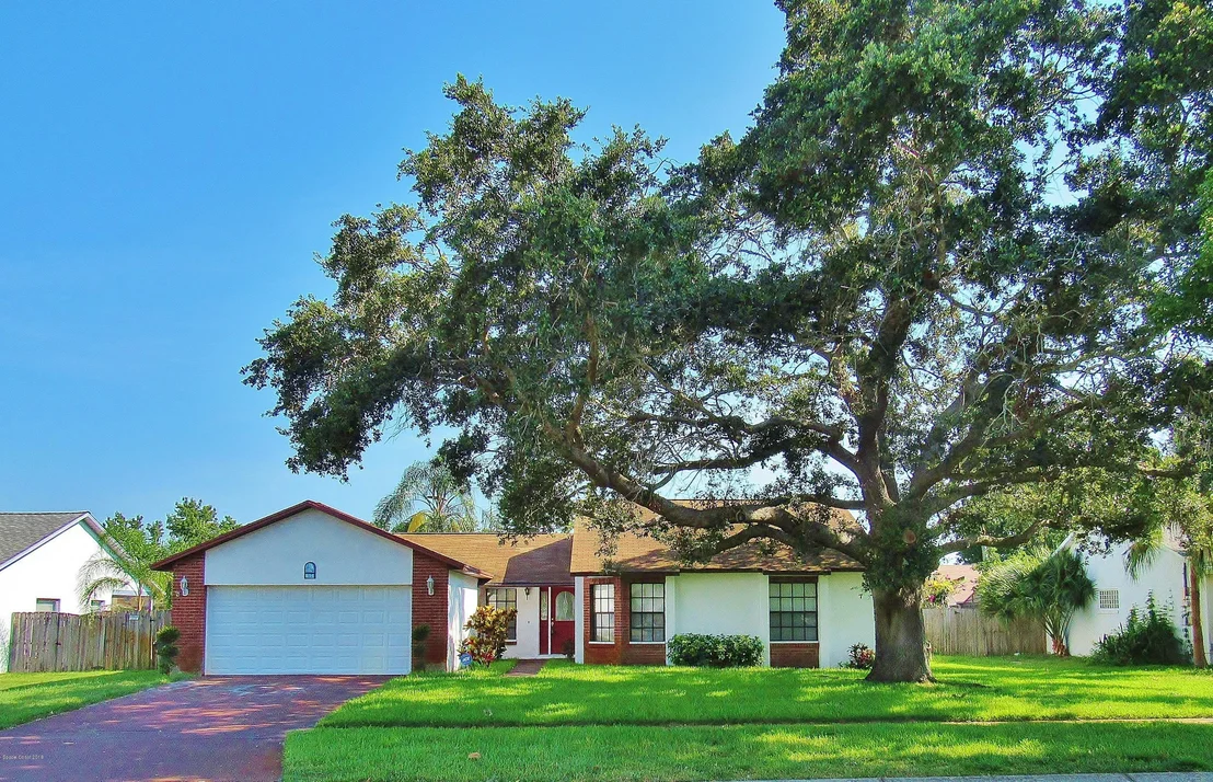 Photo of 894 Yorktowne Drive