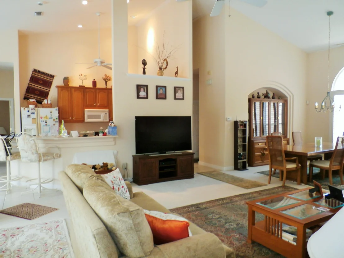 Photo of 4075 Lakeglen Drive