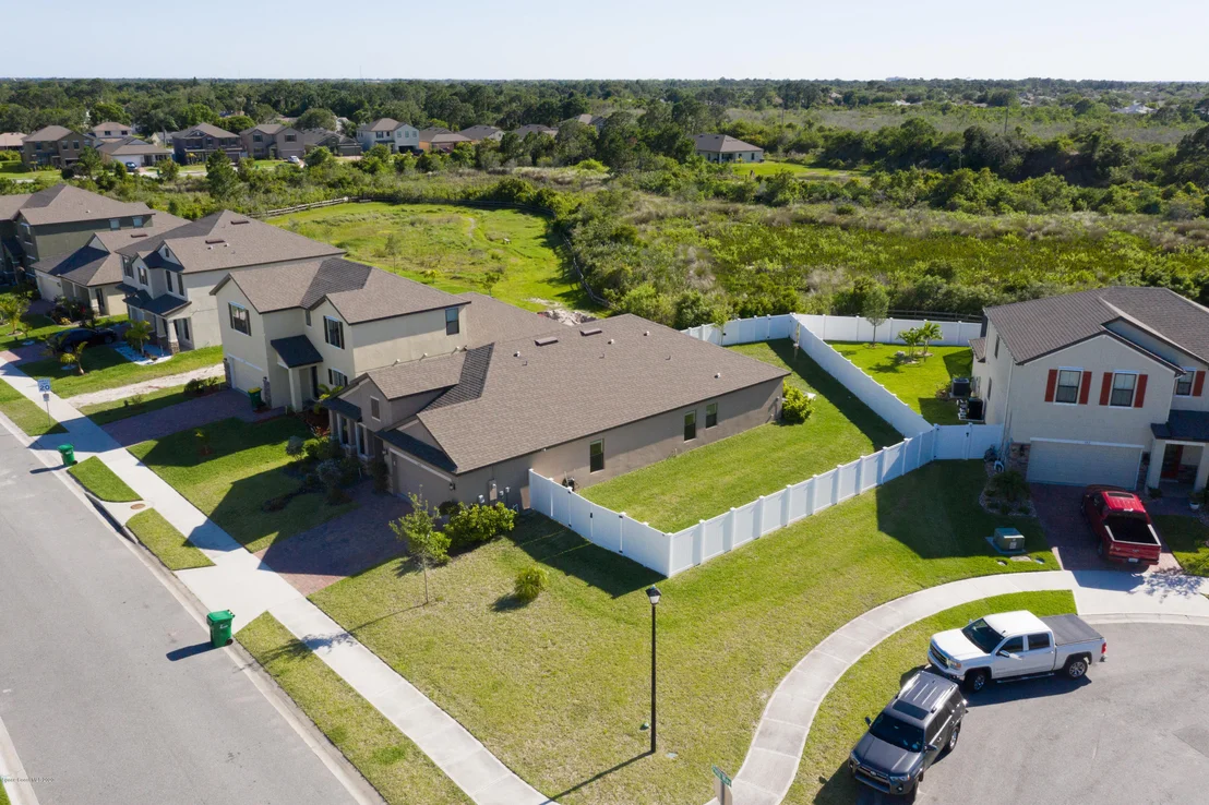 Photo of 1002 Peta Way