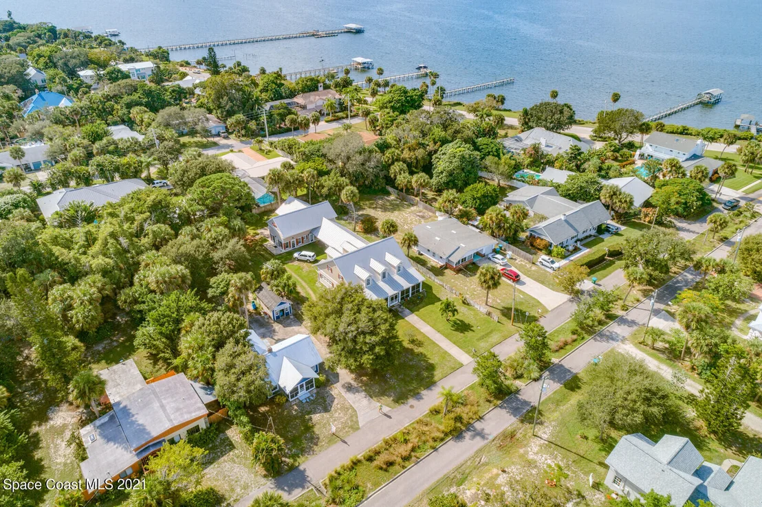 Photo of 527 Sunset Boulevard