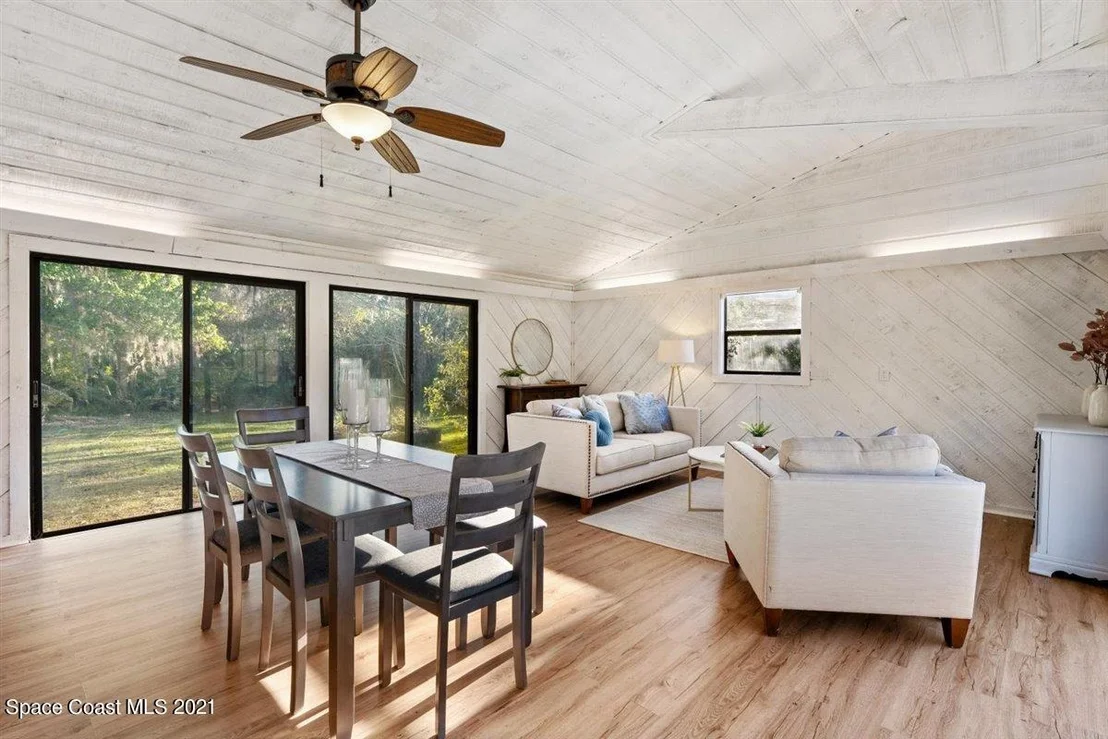 Photo of 1115 Sand Pine Circle