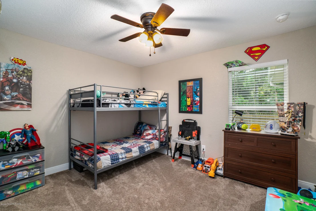 Photo of 5715 Lord Street