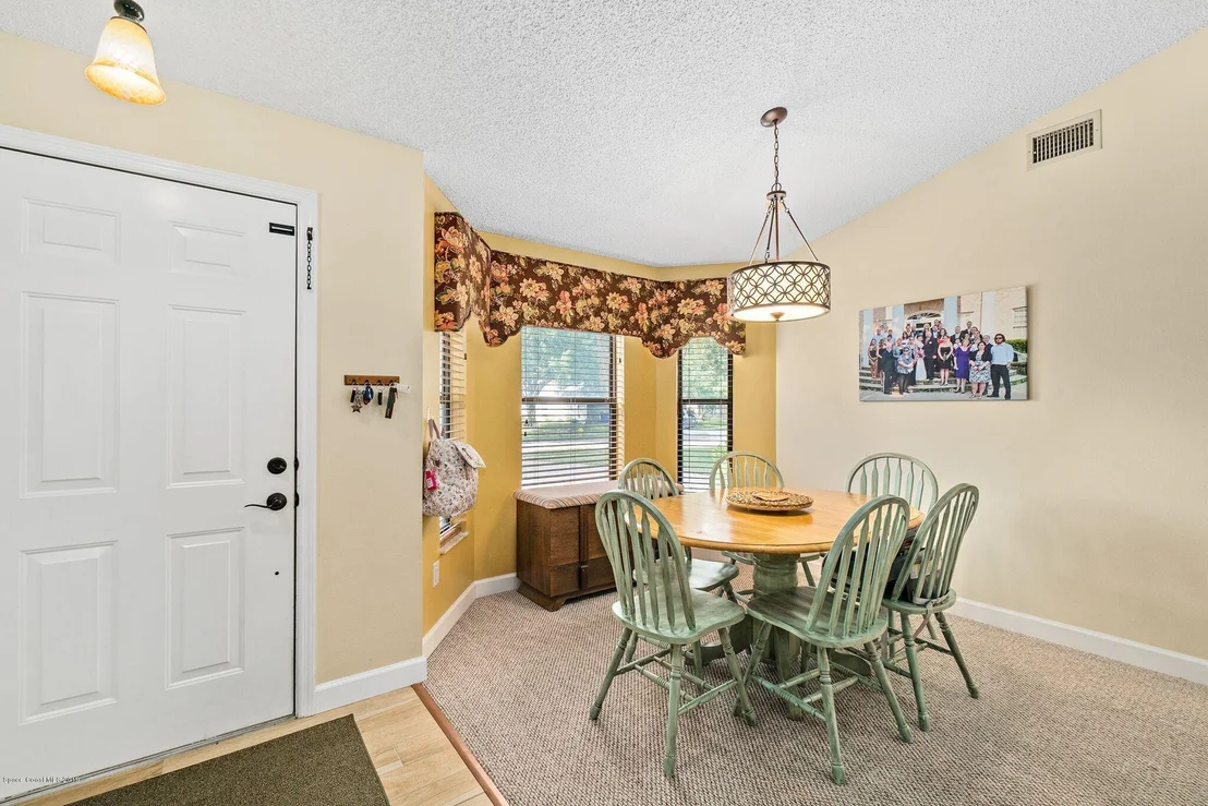 Photo of 882 Wandering Pine