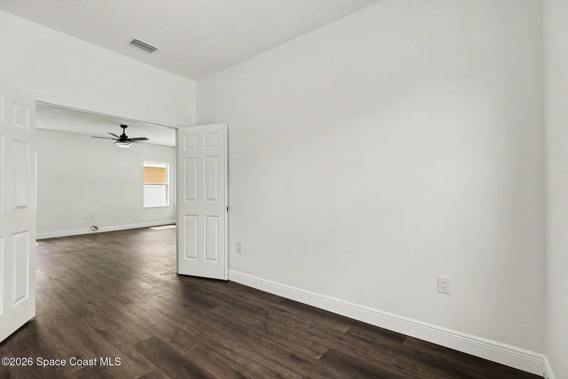 Photo of 2030 Bridgeport Circle