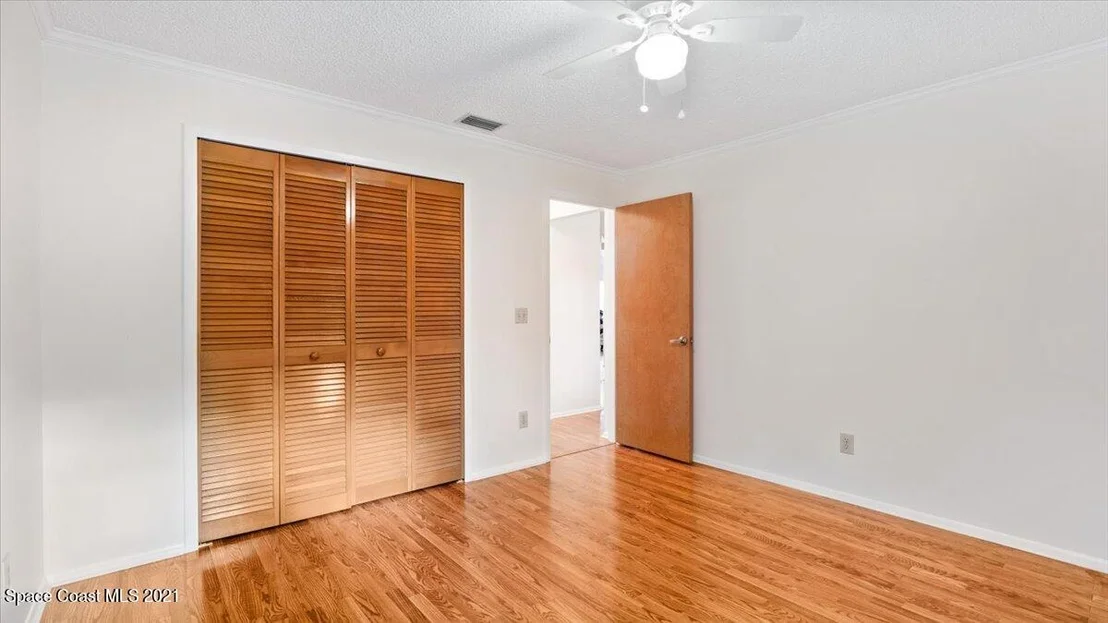 Photo of 4840 Riverside Road