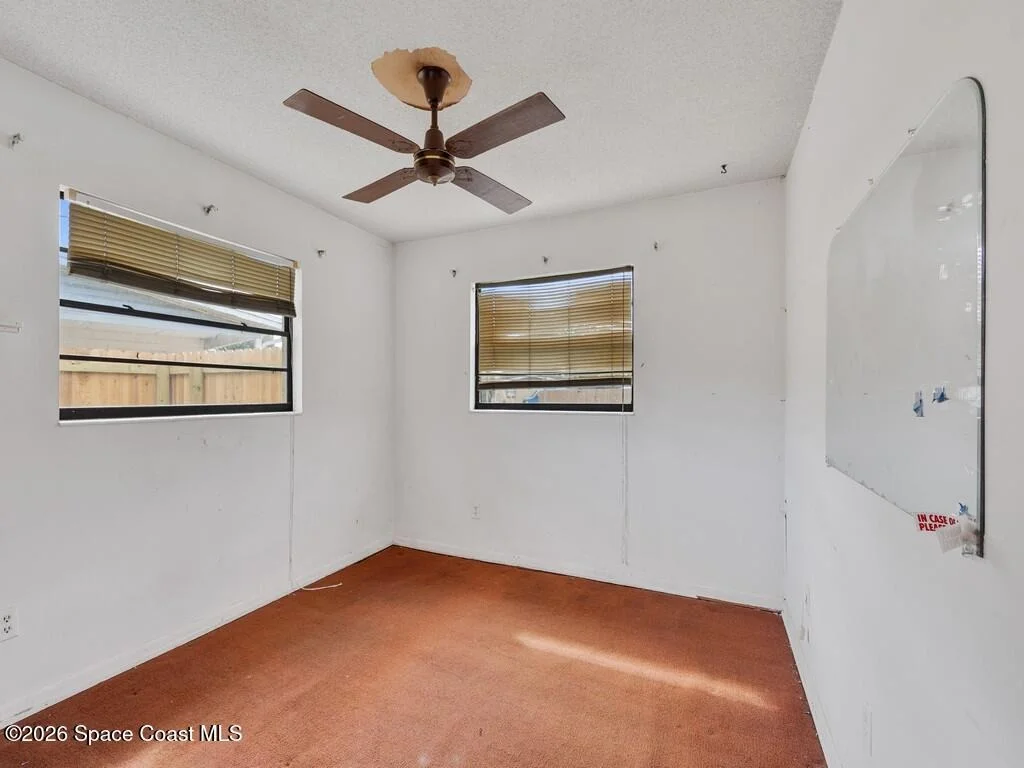 Photo of 1076 Madrid Road