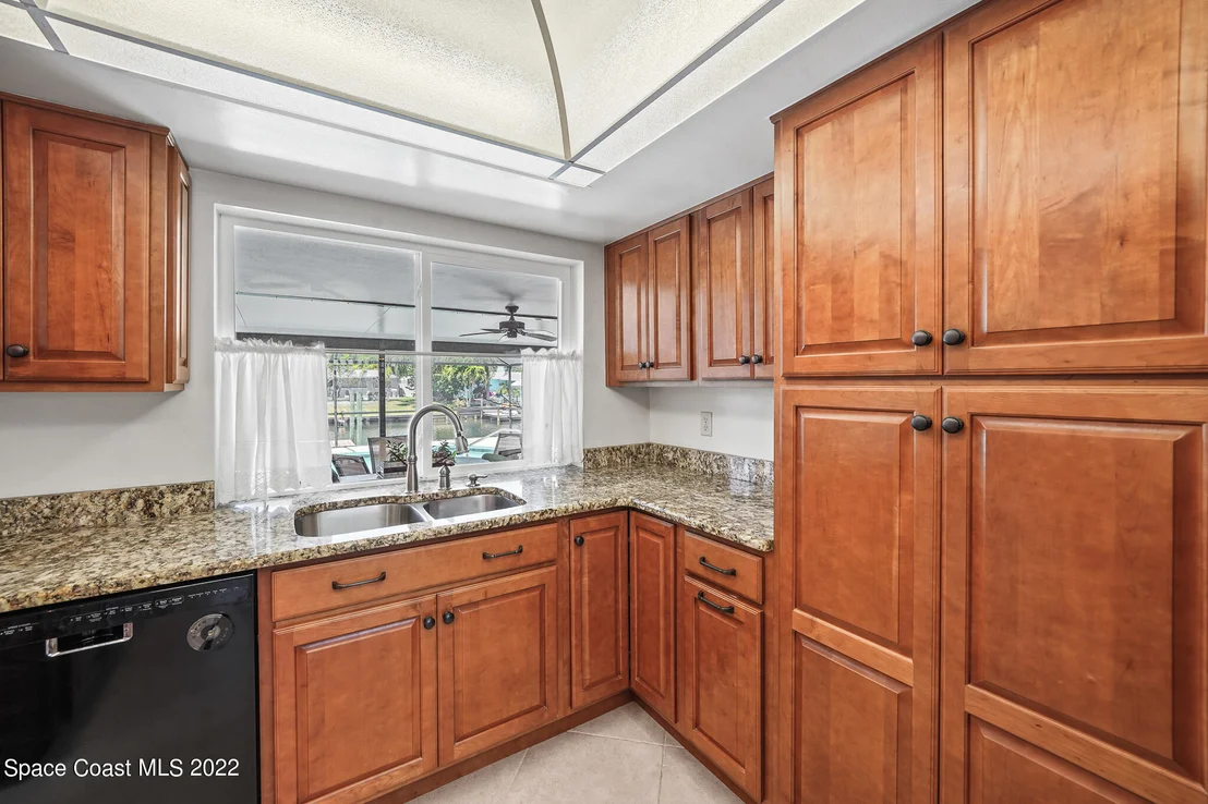 Photo of 453 Cardinal Drive