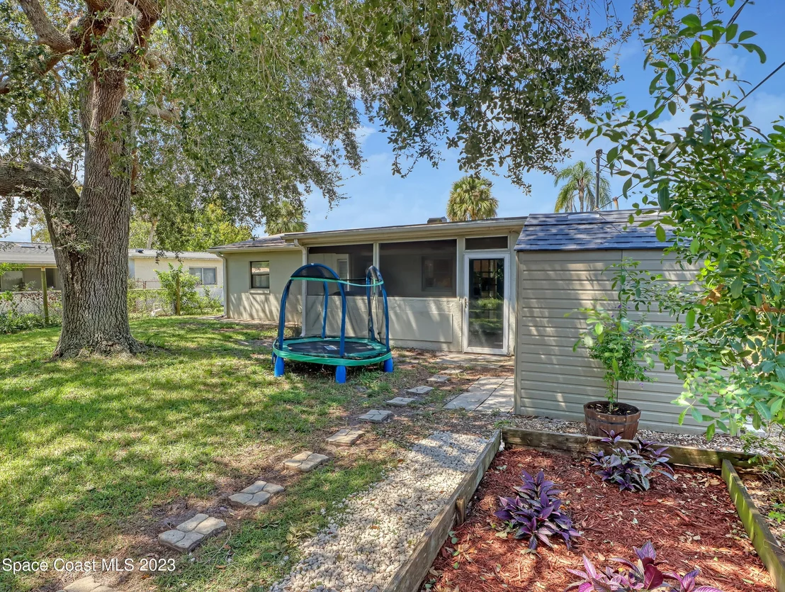 Photo of 695 Teak Drive