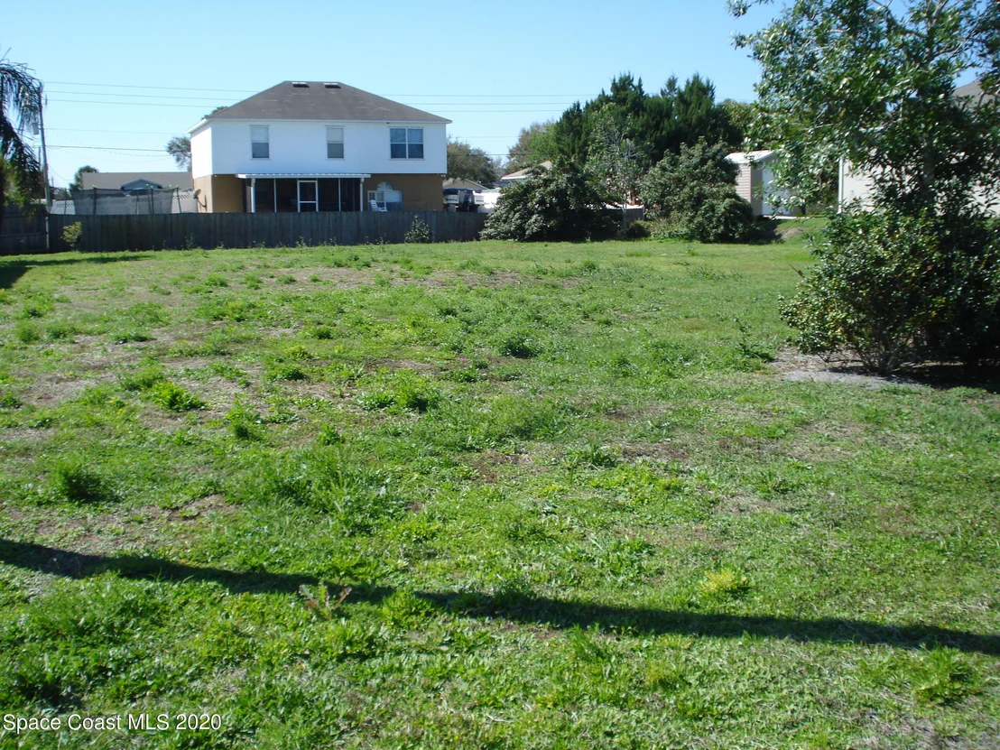 Photo of 6482 Bamboo Avenue