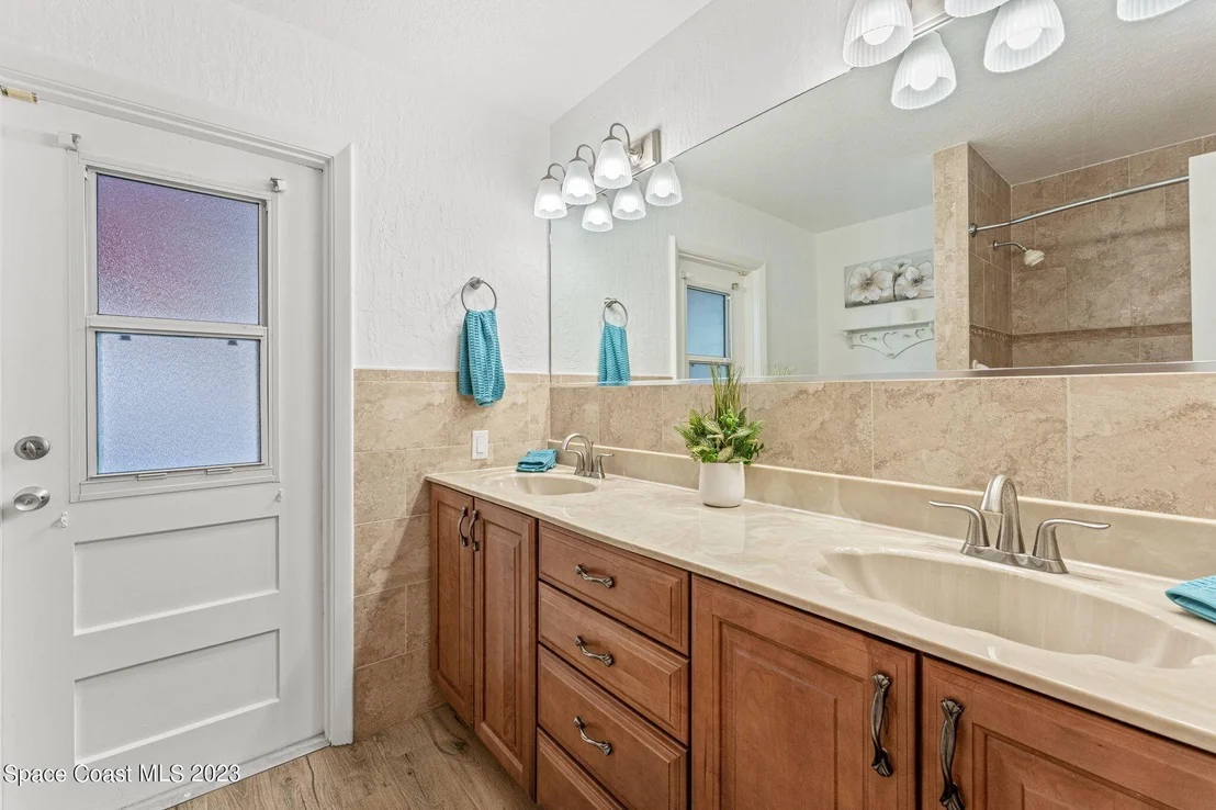 Photo of 339 Brightwaters Drive