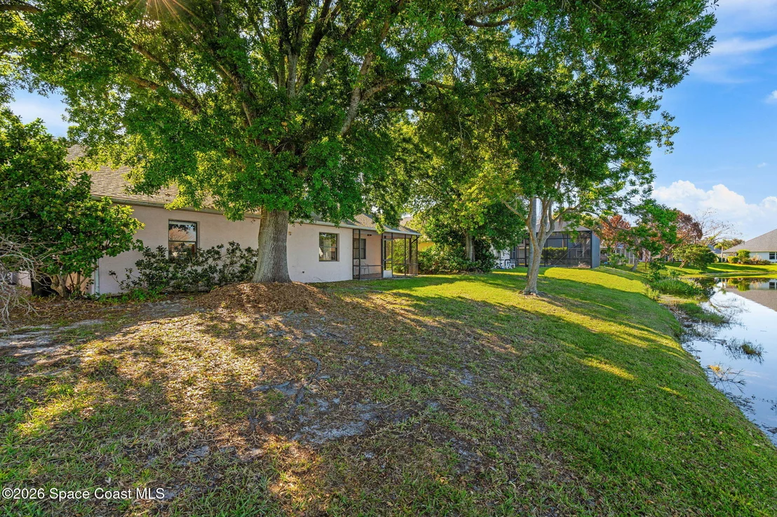 Photo of 2086 Lionel Drive