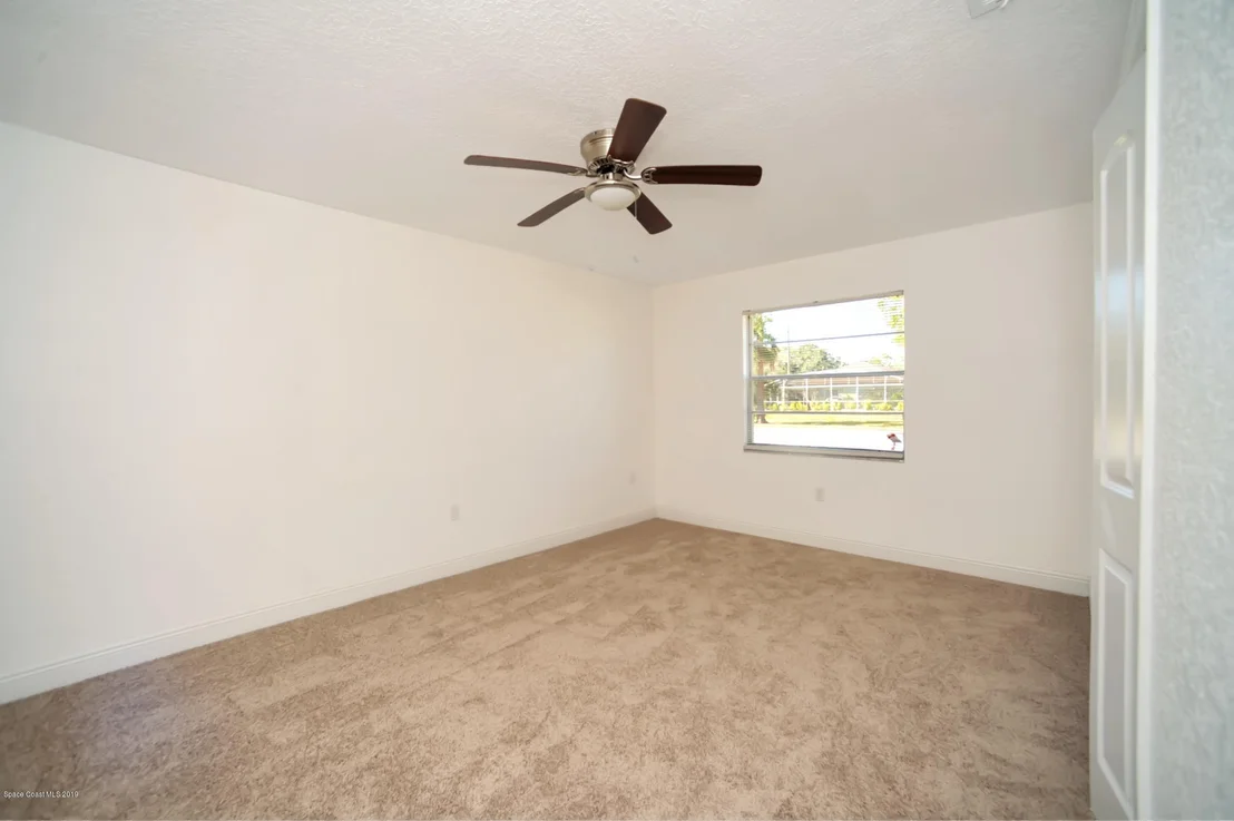 Photo of 1141 Fairlawn Drive