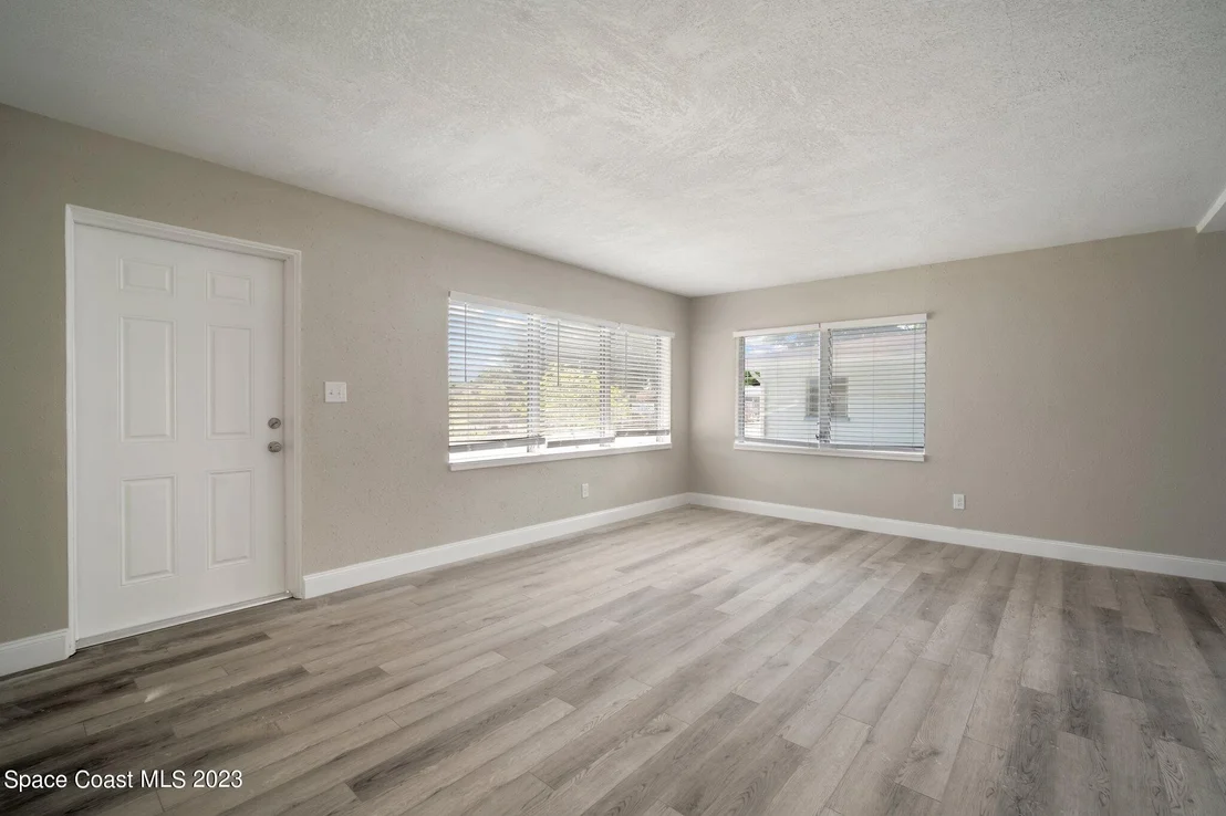 Photo of 1304 Foxboro Drive