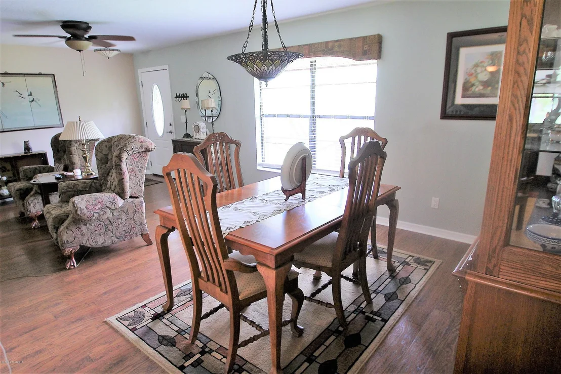 Photo of 2720 Weber Road