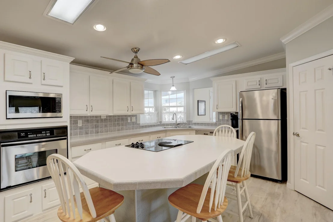 Photo of 921 Hemlock Street