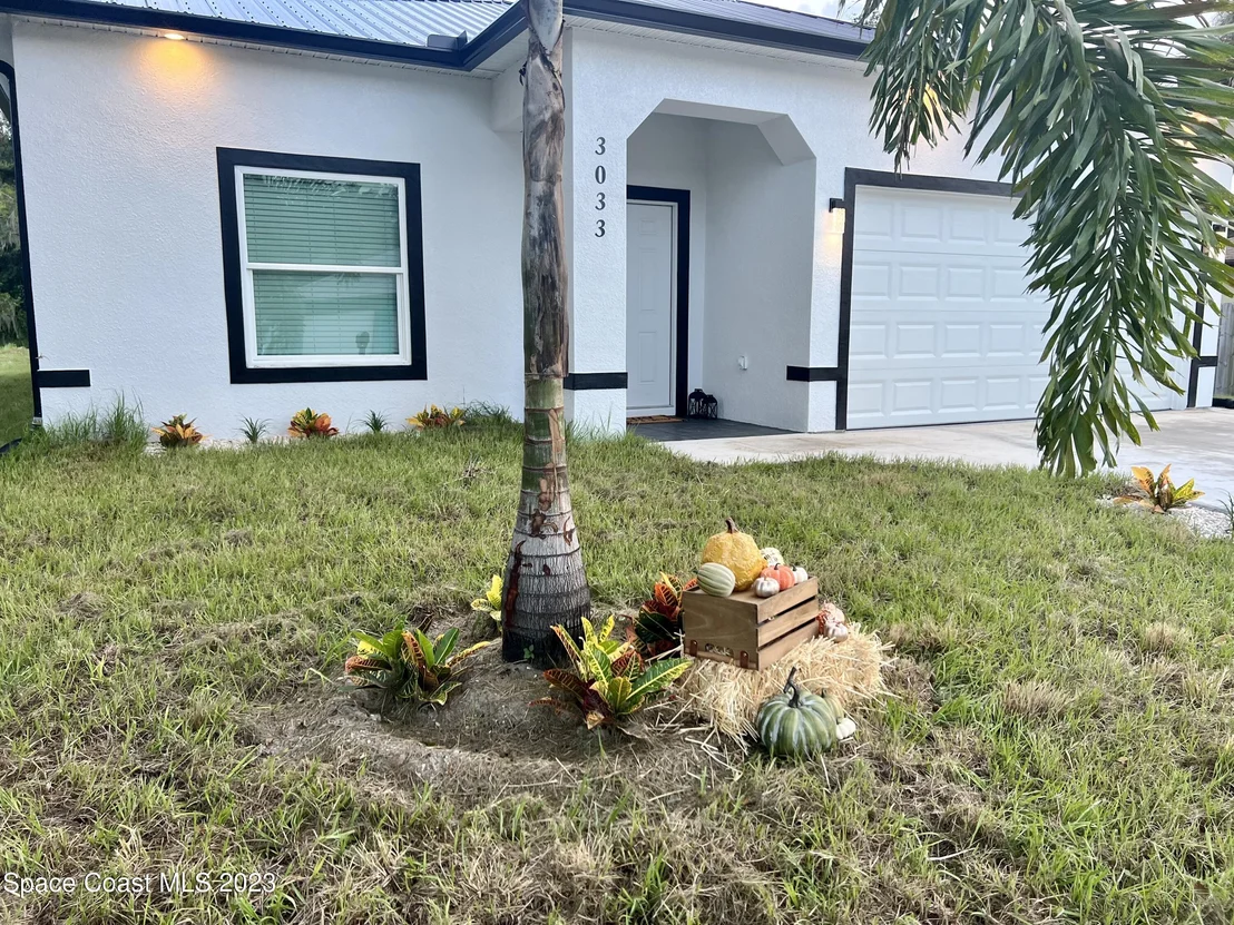 Photo of 3033 Wiley Avenue