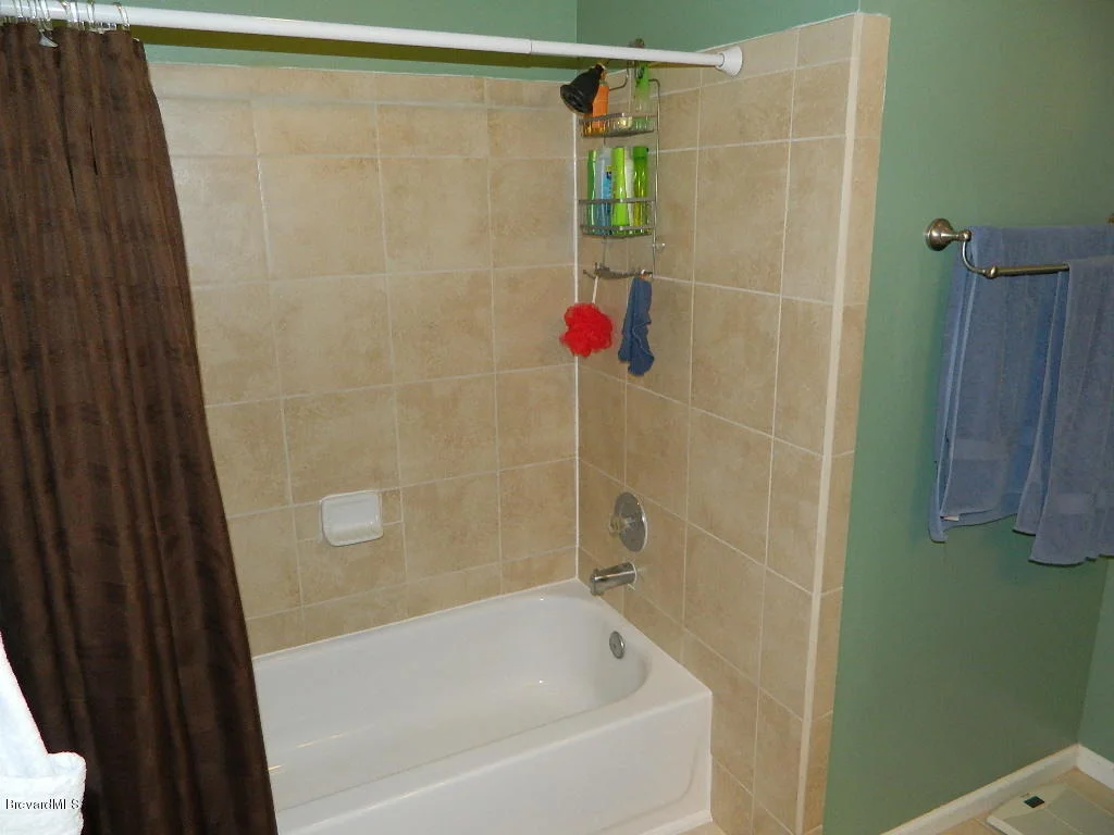 Photo of 1242 Walnut Grove Way