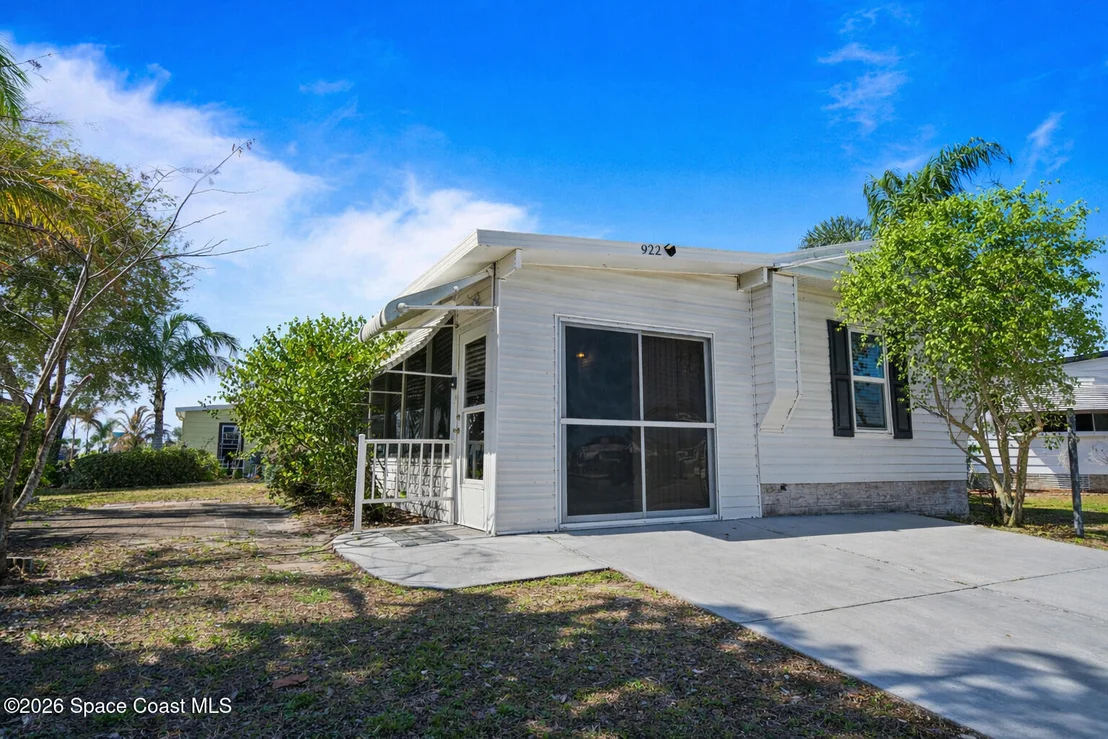 Photo of 922 Bougainvillea Circle