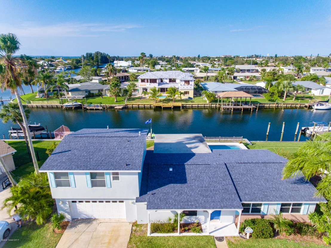 Photo of 485 Cardinal Drive