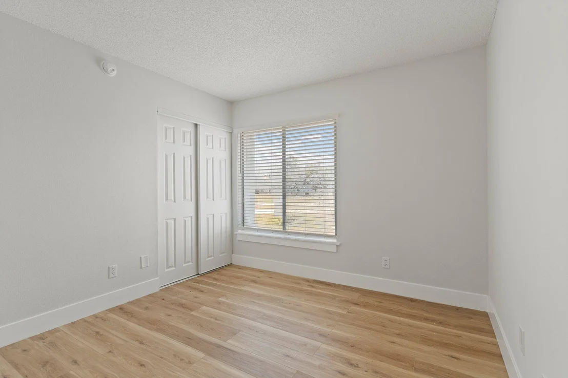 Photo of 705 Fore Lane