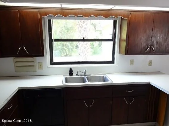 Photo of 1816 Poinsetta Boulevard