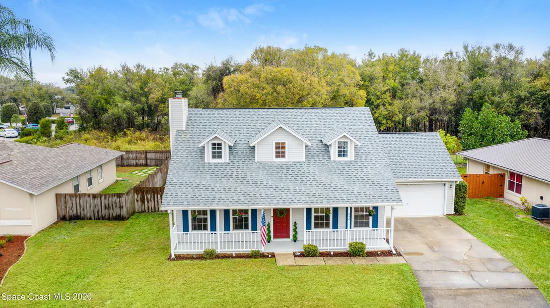 Photo of 892 Spirea Drive