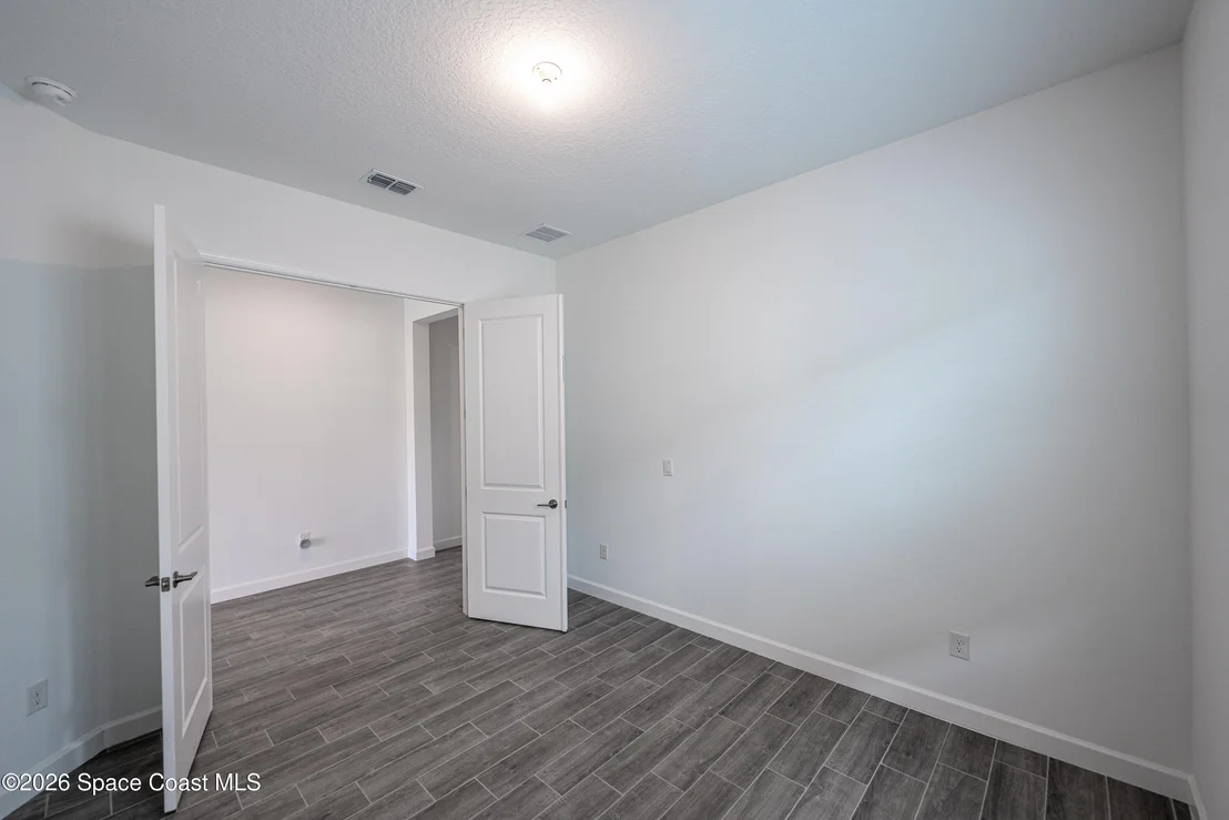 Photo of 1863 Antarus Drive NW