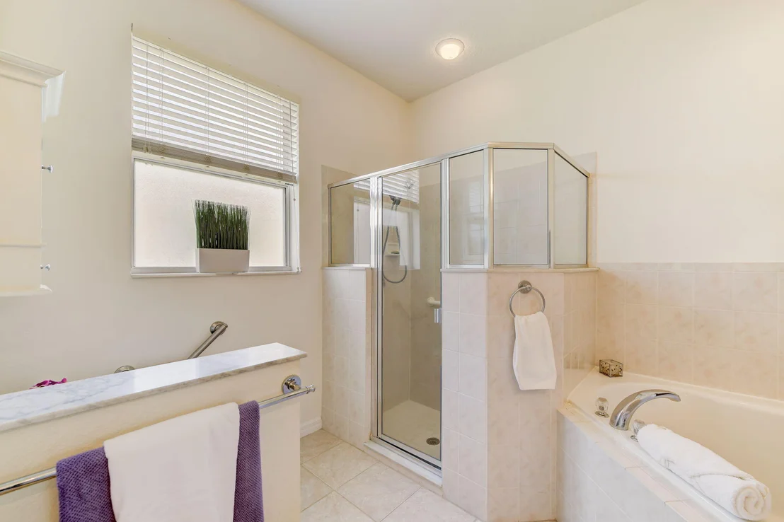 Photo of 4621 Portage Trail
