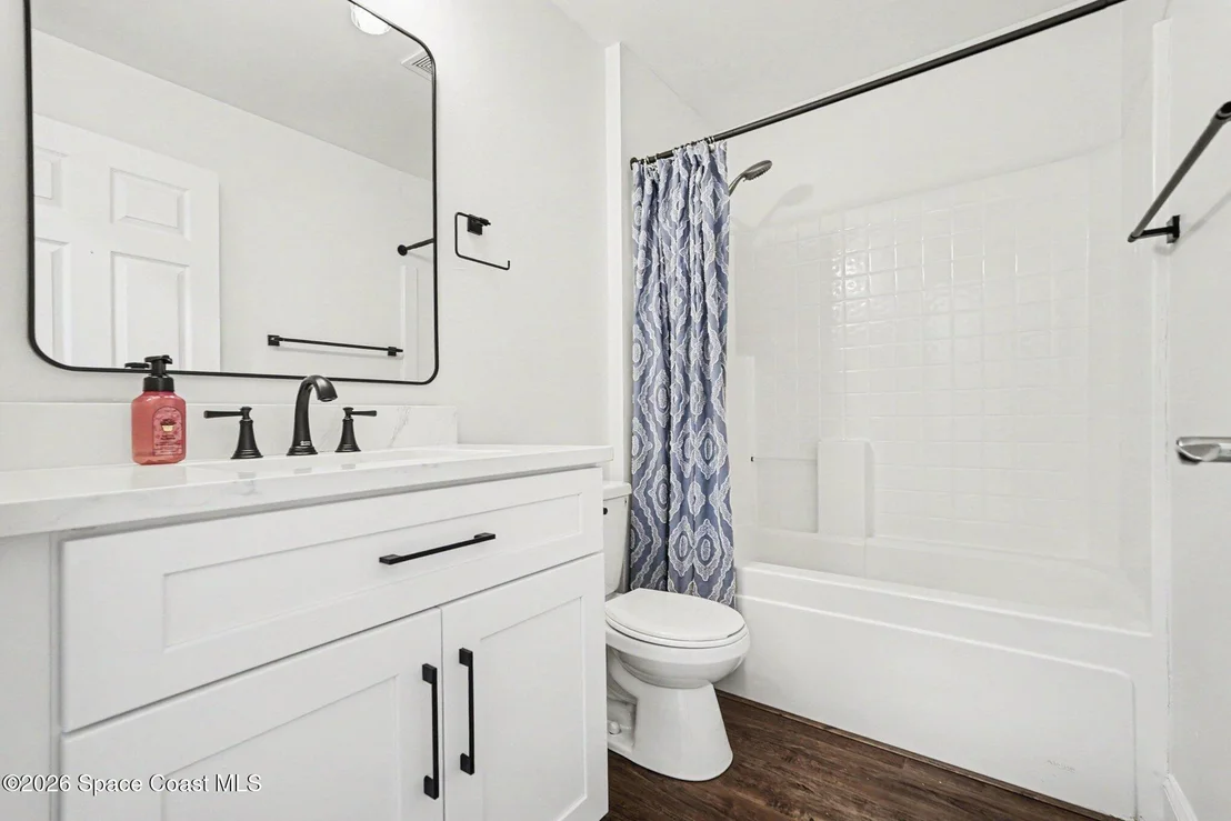 Photo of 1805 Bayhill Drive