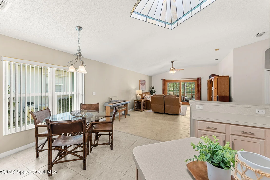 Photo of 992 Shaw Circle