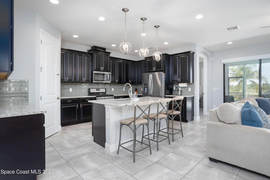 Photo of 7327 Bluemink Lane