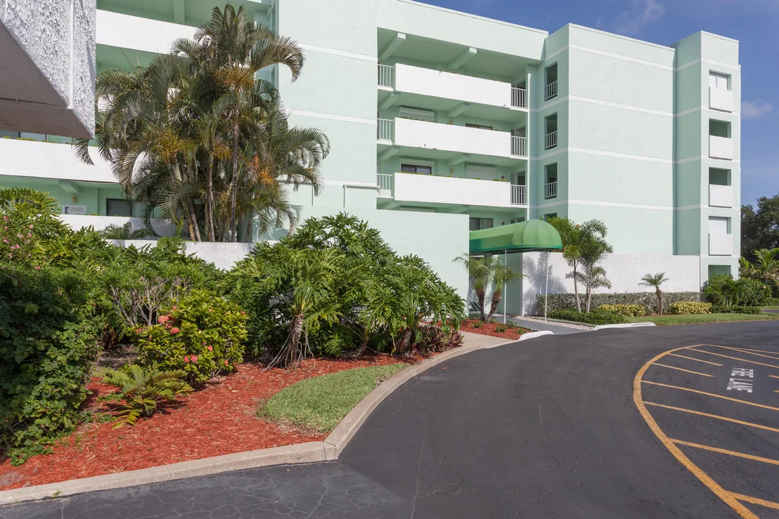 Photo of Unit 2405 at 1750 Commodore Boulevard