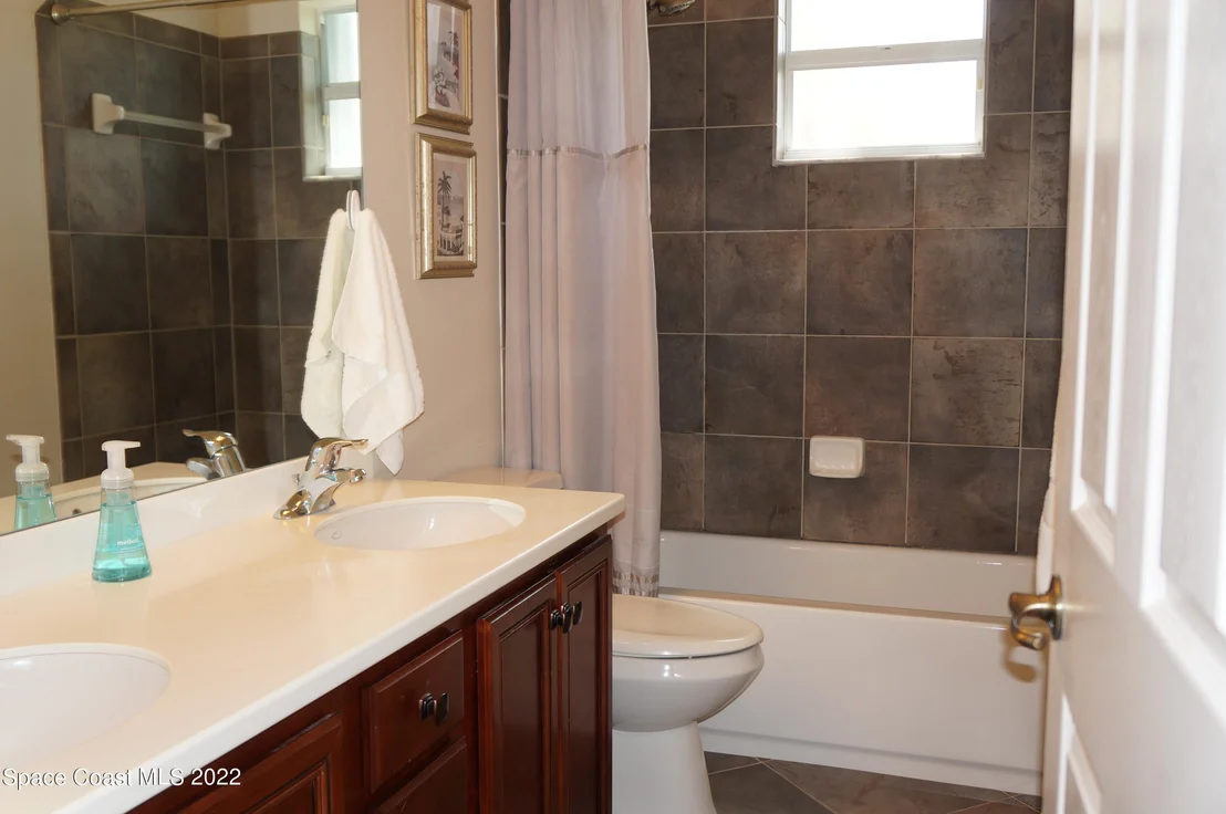 Photo of 685 Linville Falls Drive