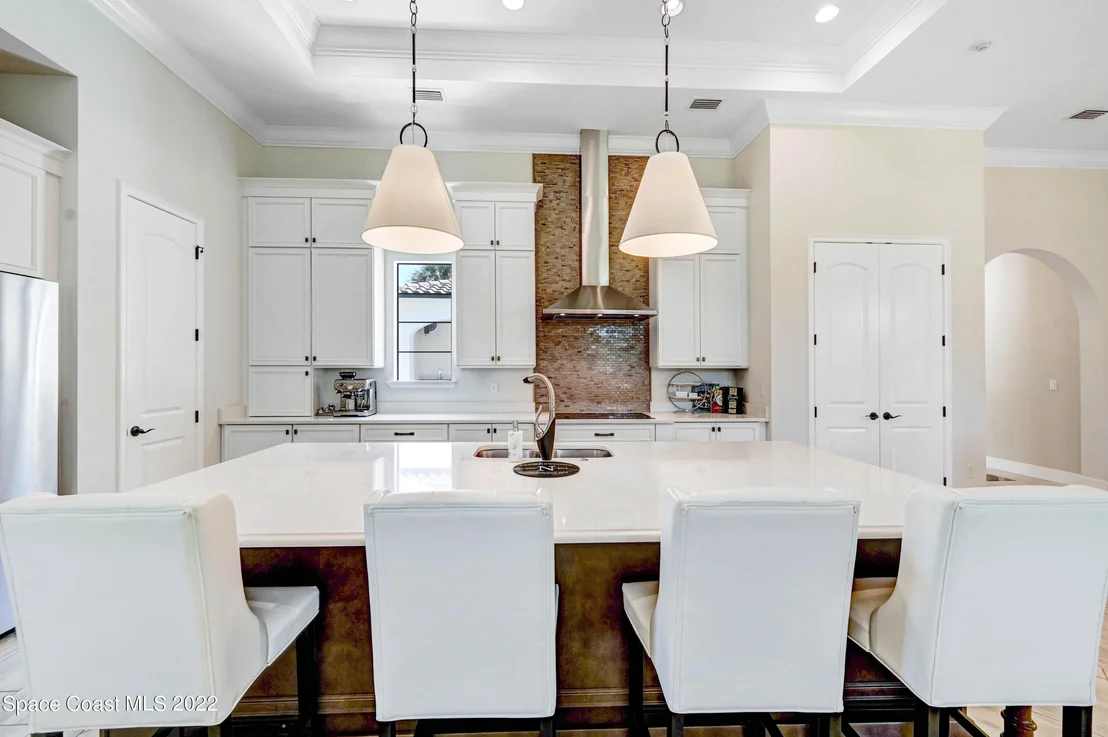 Photo of 180 Whaler Drive