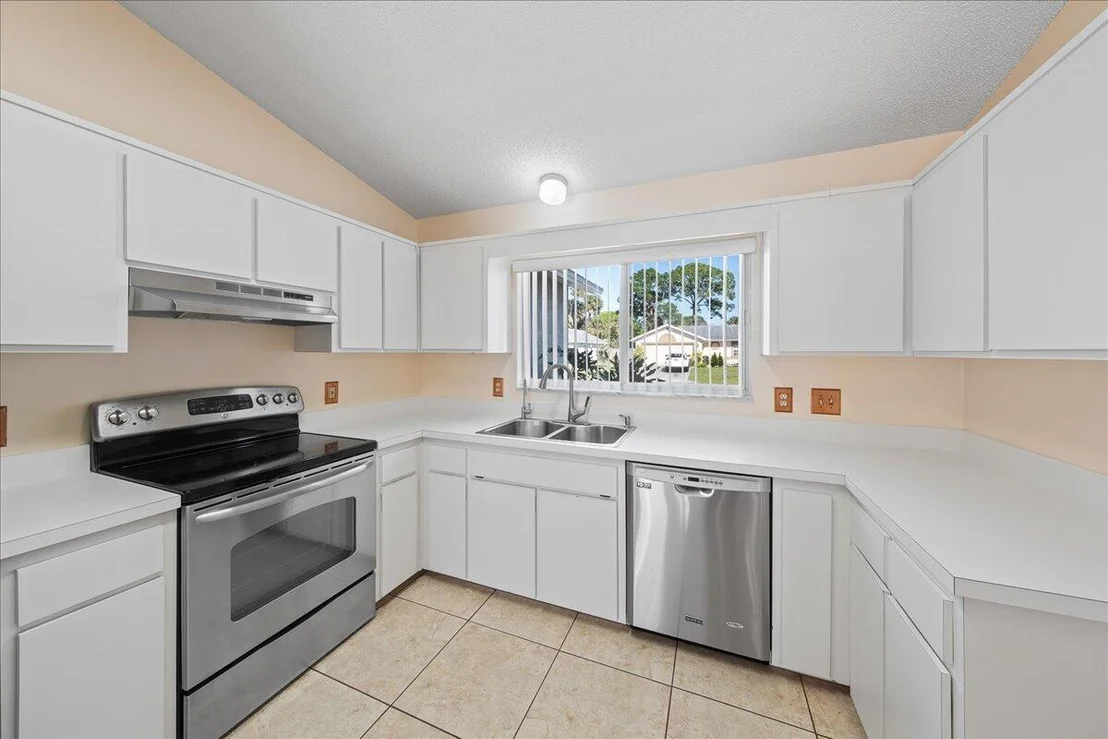 Photo of 4595 Olympic Drive