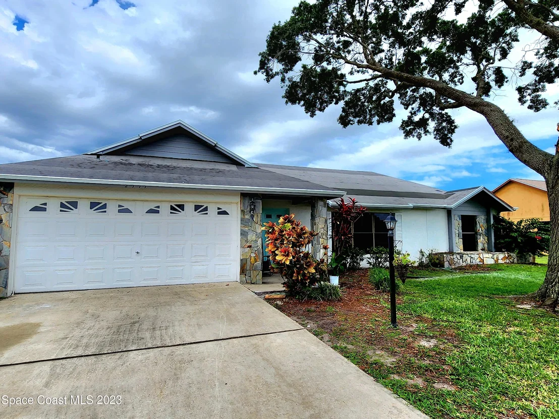 Photo of 2777 Nobility Avenue