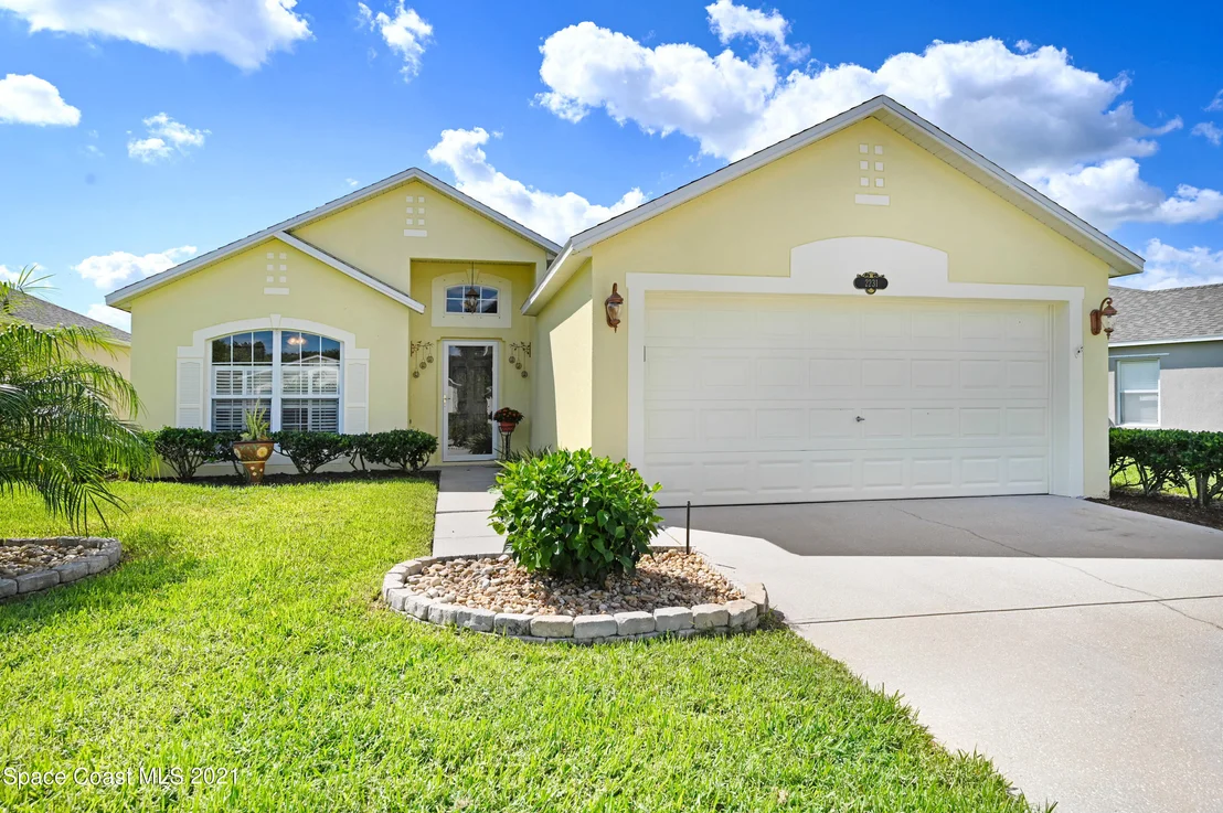 Photo of 2231 Spring Creek Circle NE