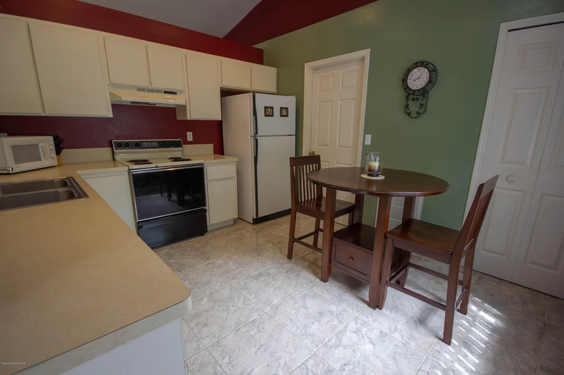 Photo of 6255 Ainsworth Road