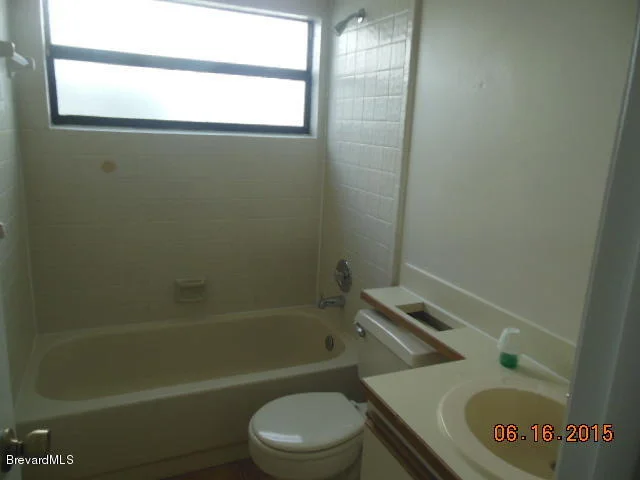 Photo of 1445 Brook Drive