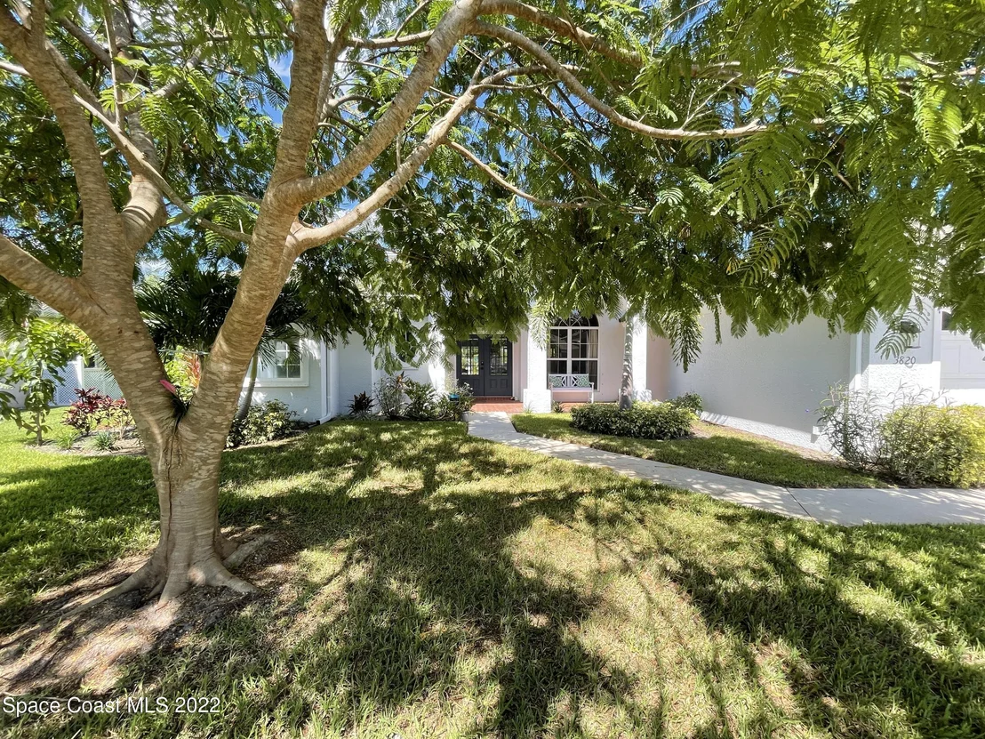 Photo of 3820 9th Place