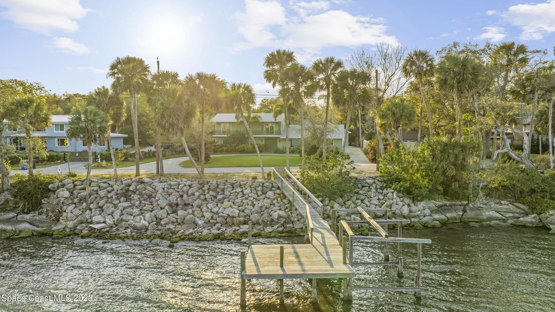 Photo of 1455 Rockledge Drive