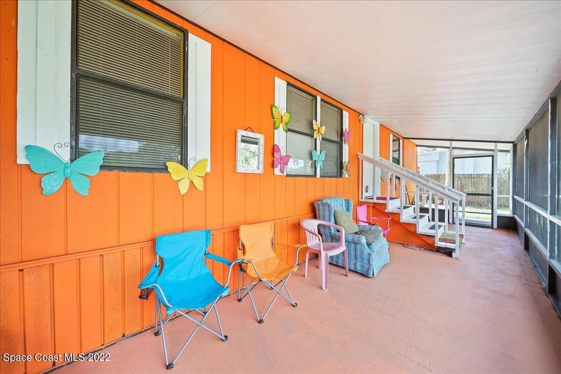 Photo of 6850 Columbine Drive