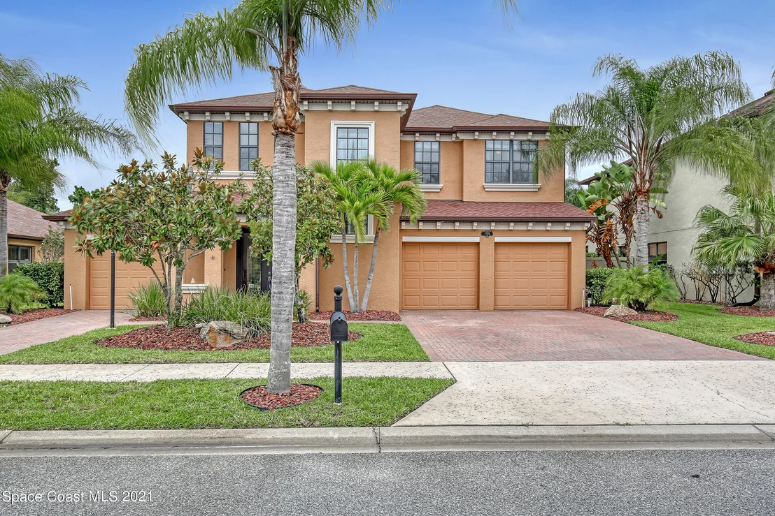 Photo of 1380 Talon Way