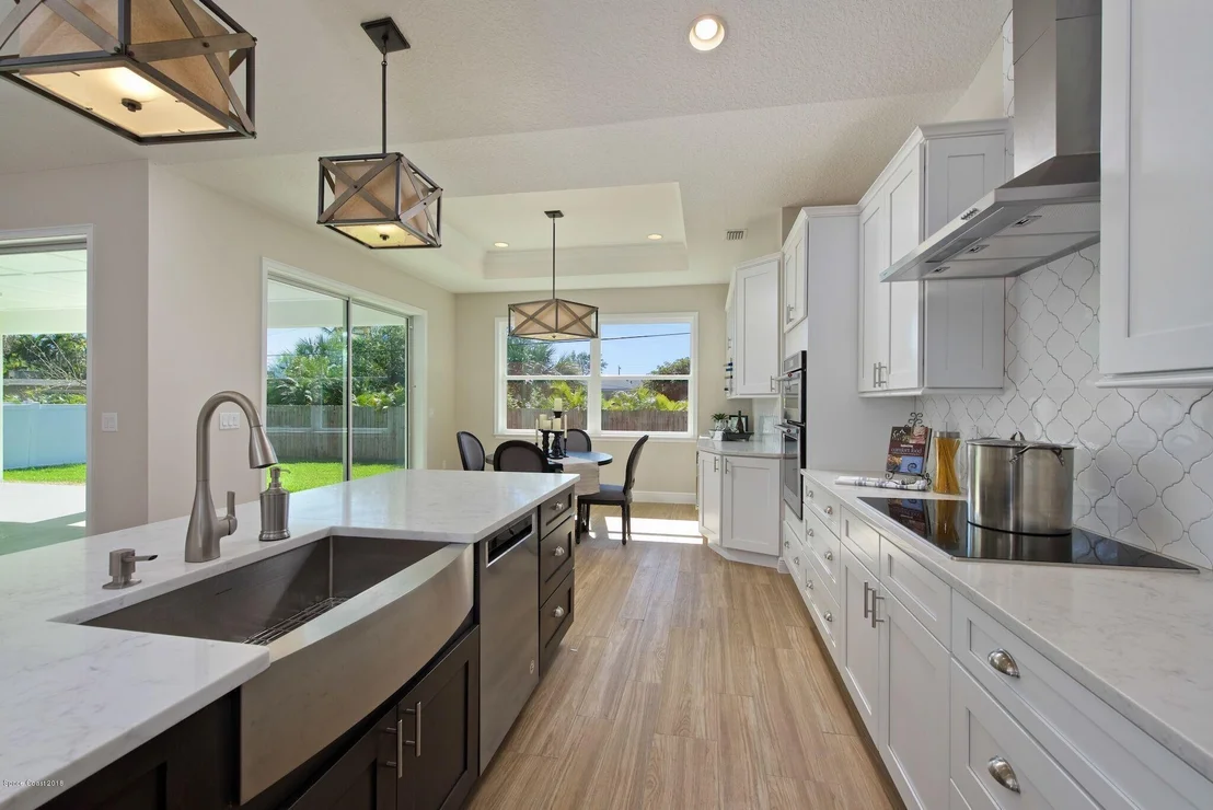 Photo of 511 Hibiscus